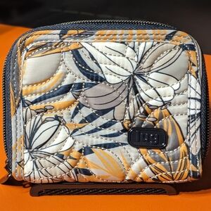 Lug Splits Compact RFID Wallet - Lily Grey, NWOT ✨DISCONTINUED!✨